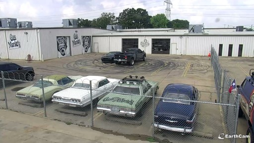 Dallas Gas Monkey Garage webcam