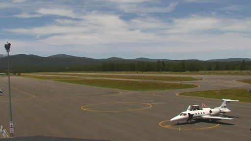 Truckee Tahoe Airport webcam