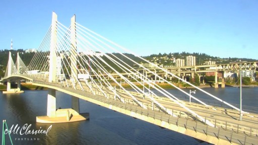 Portland Tilikum Crossing webcam