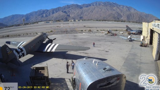 Palm Springs Air Museum webcam