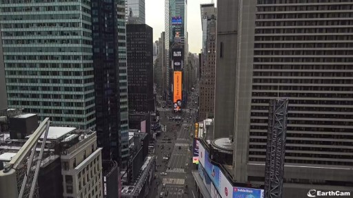 ニューヨーク タイムズスクエアのライブカメラ 9