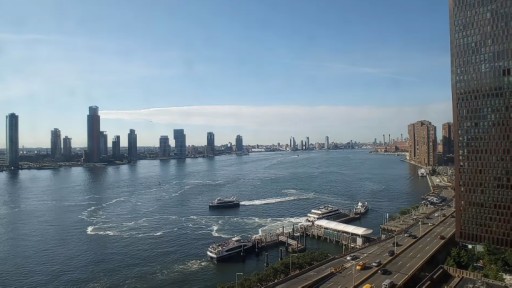New York East River webcam