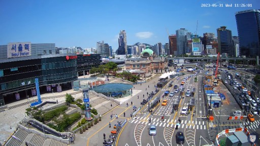 Seoul Station Plaza webcam