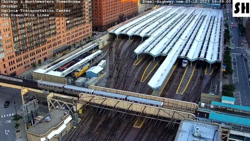 Chicago Ogilvie Transportation Center webcam