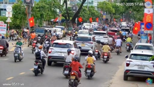 Da Nang Quang Trung Street webcam