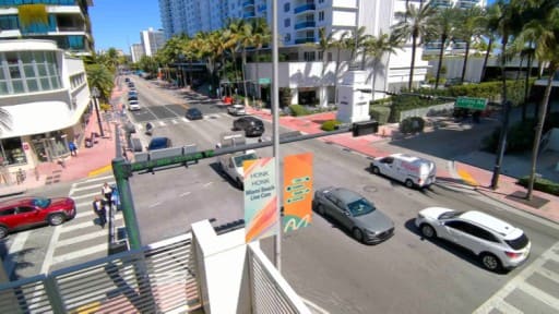 Miami Beach en vivo Collins Avenue